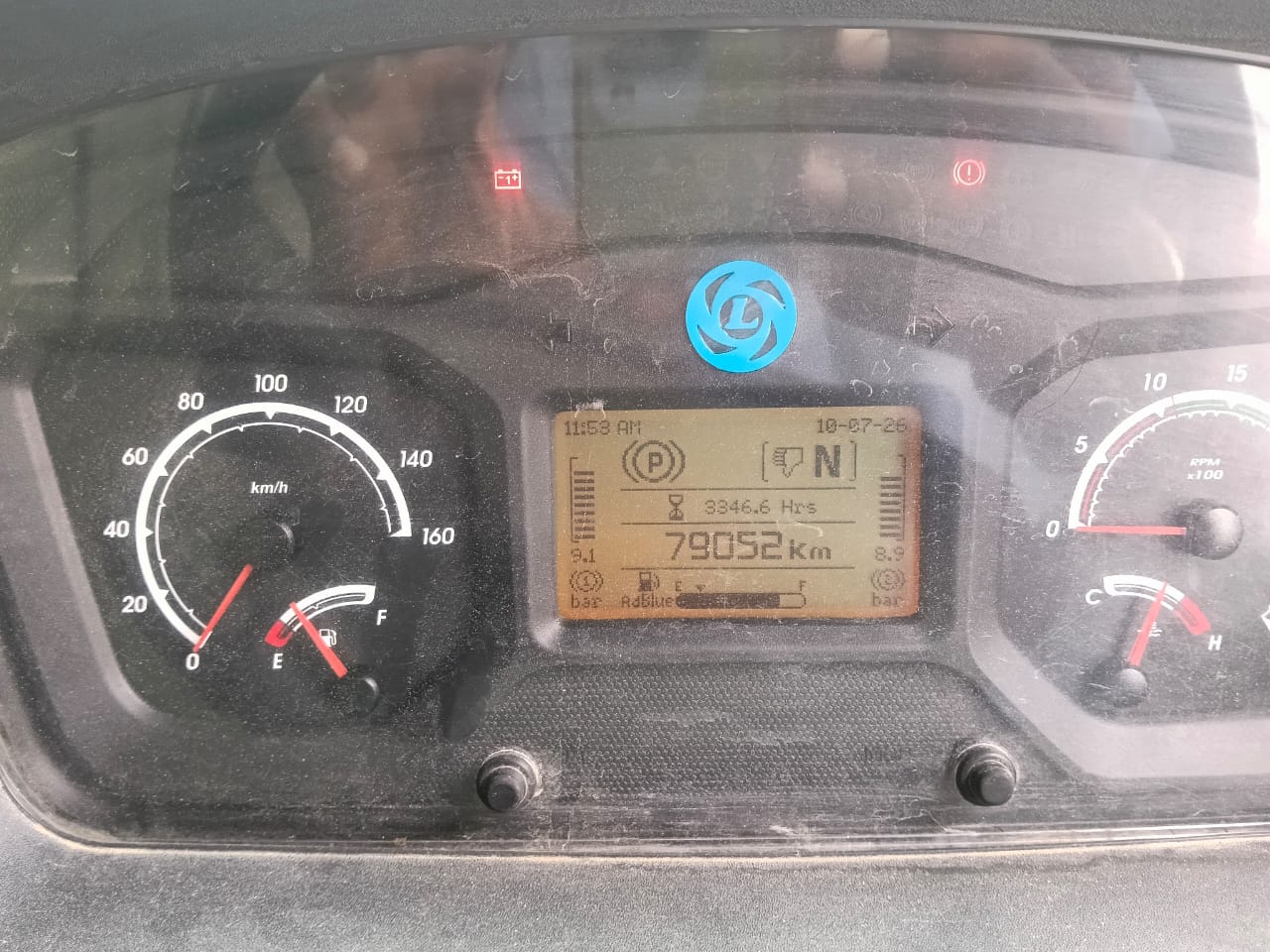 Instrument cluster reading 79,052 km